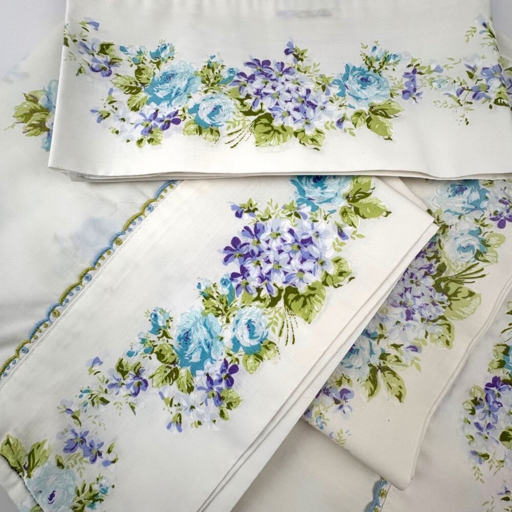 Vintage Floral Montgomery Ward 4 Pillowcases 1 Queen &‎ 3 Std Lavender Cottage